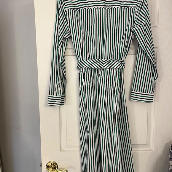 Striped dress with belt - Picture 3 of 5